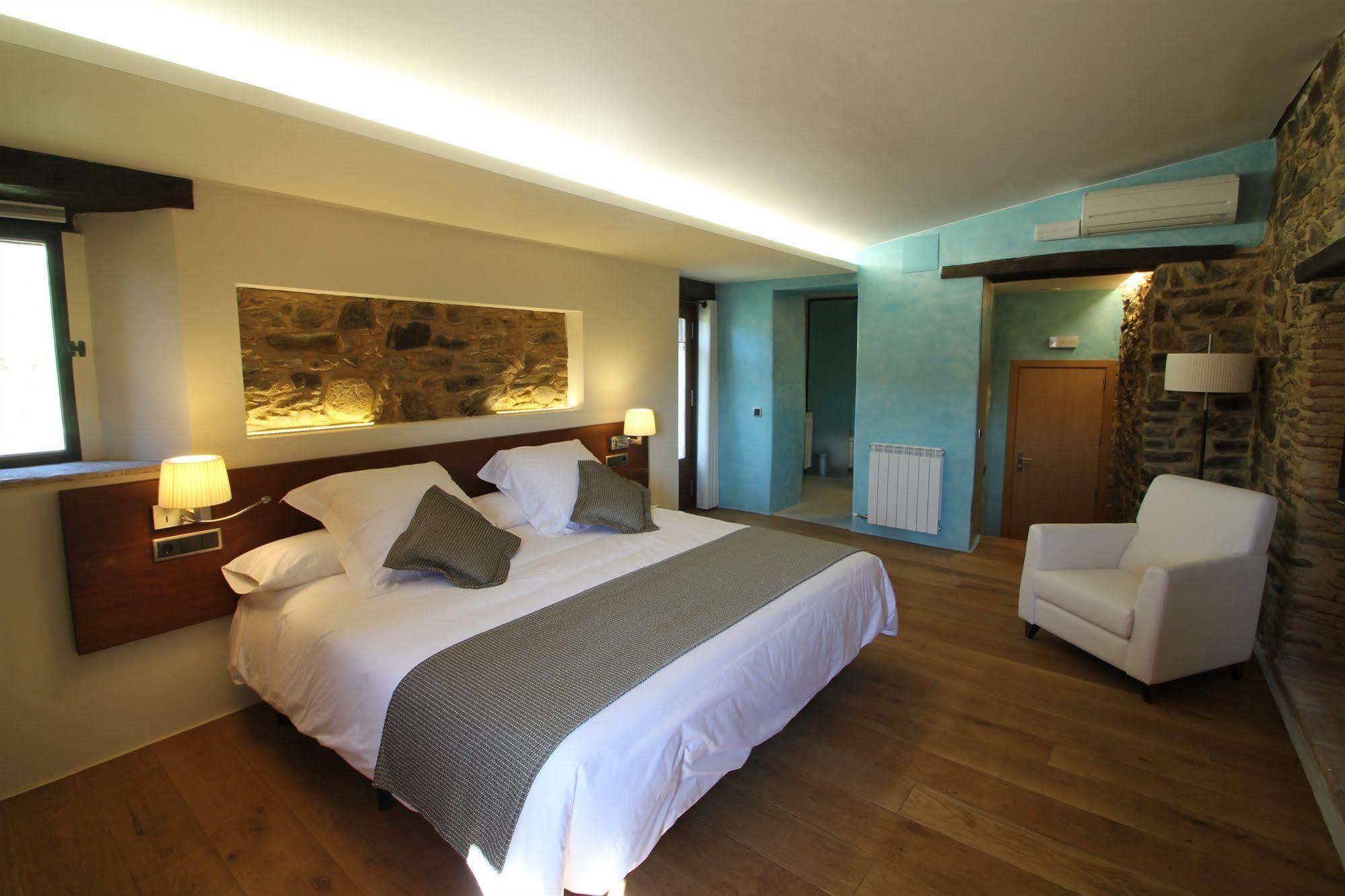 Hotel Can Cuch Cánoves Kültér fotó