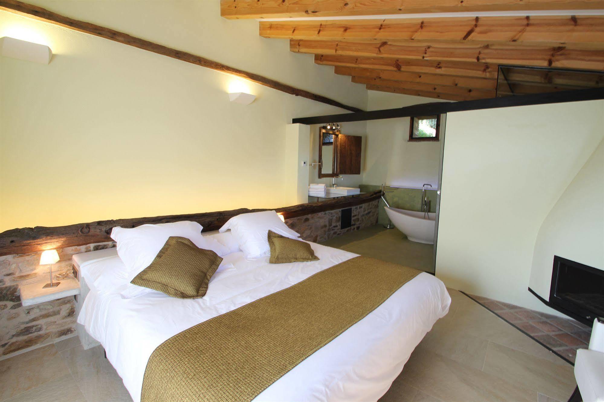 Hotel Can Cuch Cánoves Kültér fotó